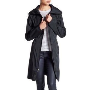NWOT Cole Haan Signature Packable Rain Jacket, Sm